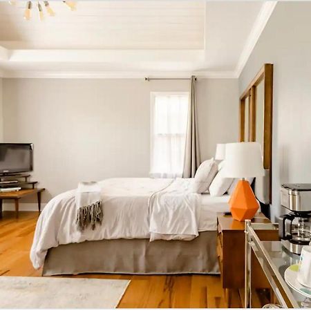 Pittsford Garden Retreat Apartment ภายนอก รูปภาพ